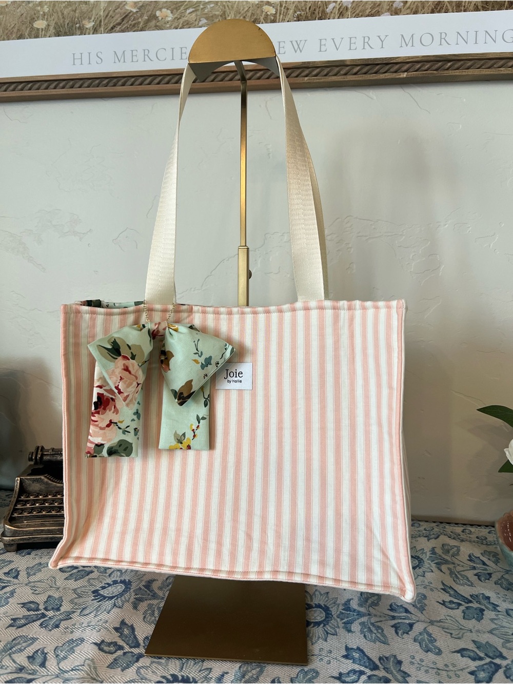 Joie by Hollie Pink Stripe Tote Bag with Floral Bow🌷$65 Firm